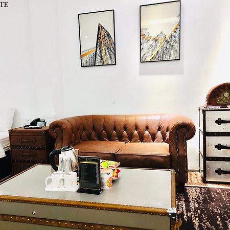 A In Hotel Glamour Ho Chi Minh Zewnętrze zdjęcie